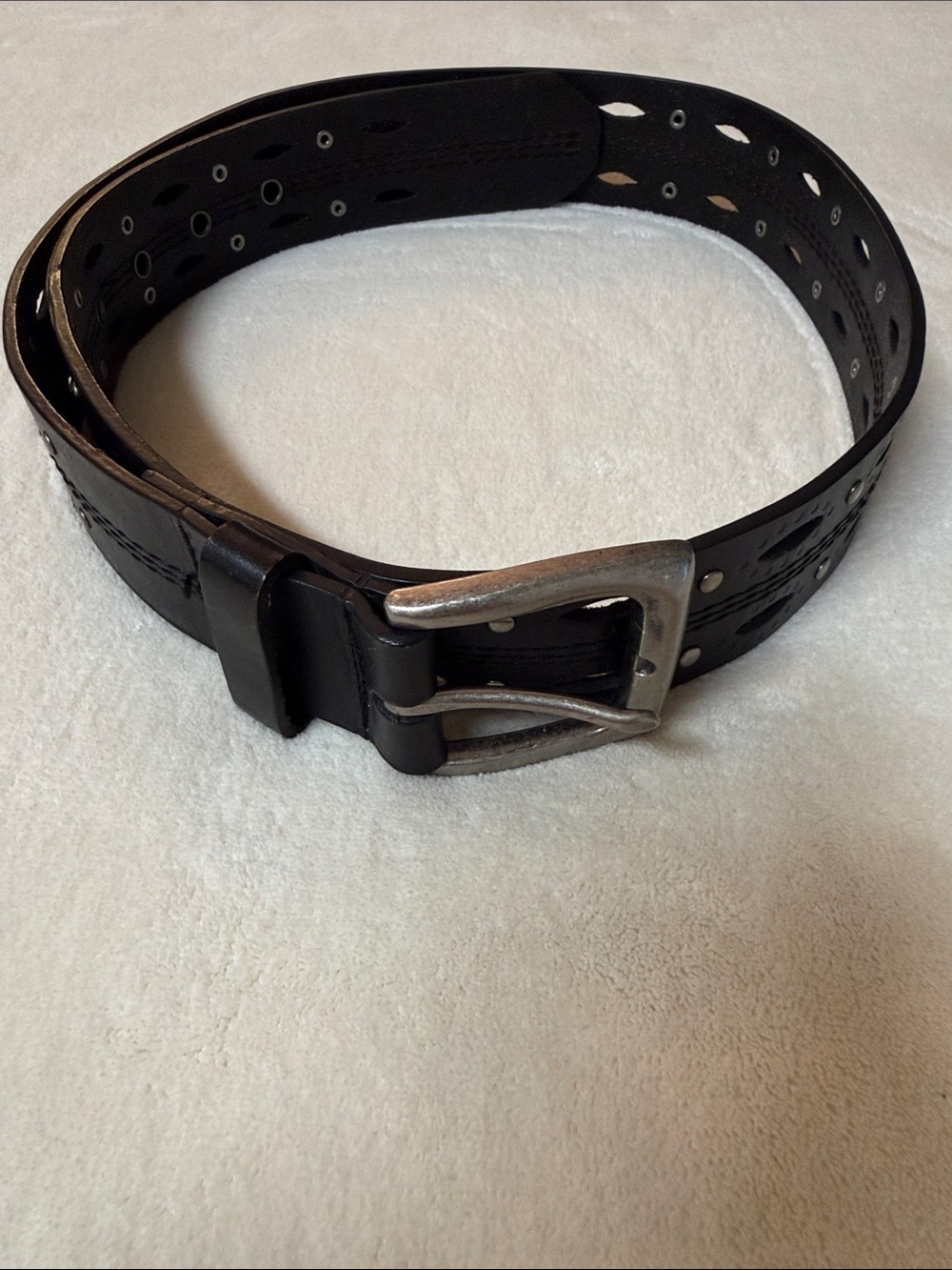 Carhartt Men's Black Leather Belt with Silver Buckle